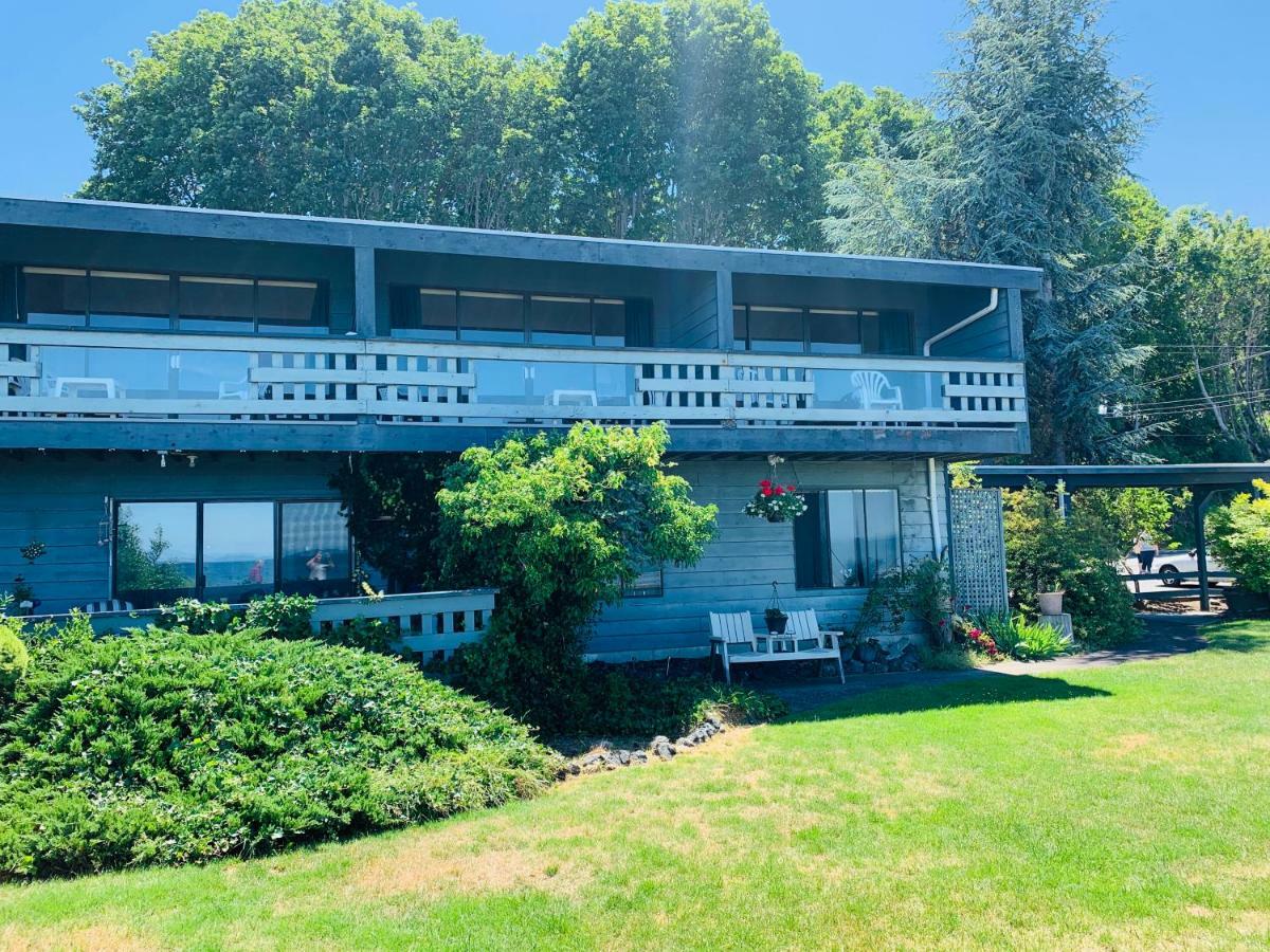 Sand Pebbles Inn Qualicum Beach Exterior foto